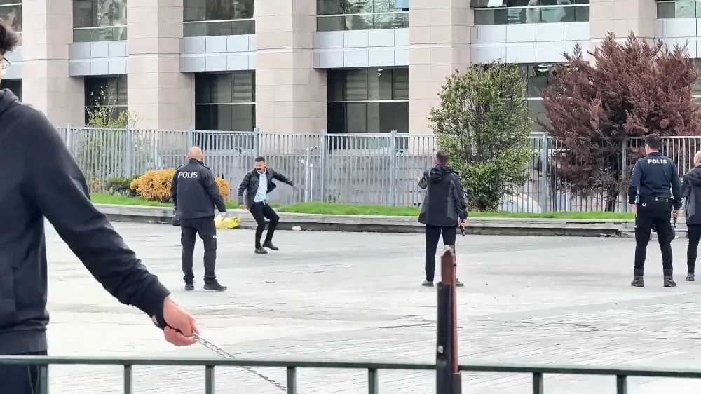 Adliye Önünde Kendini Vuran Şahsın Cezası Ortaya Çıktı