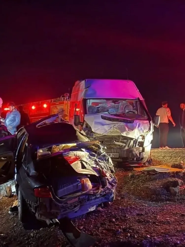 Diyarbakır’da Zincileme Kazada Hayatını Kaybedenlerin Sayısı 4