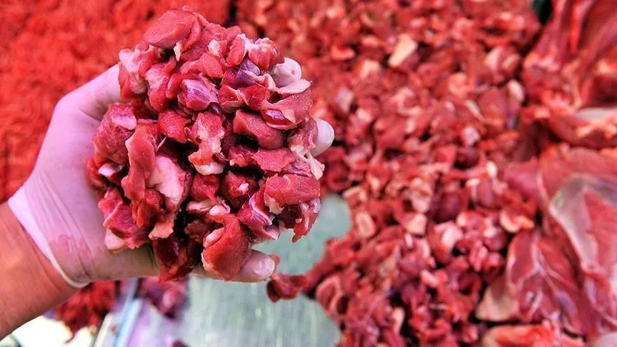 İşte Kırmızı Etin Fiyatını 100 TL Arttıran O Kasap Hilesi