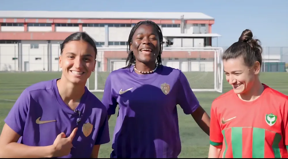 AmedSpor Kadın Futbol Takımından Tarihi Çağrı 